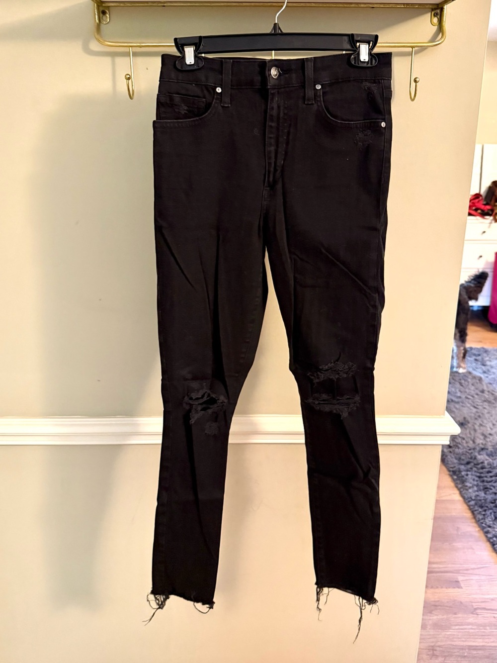 Joe’s Jeans: High Rise Skinny Ankle Jeans- Black